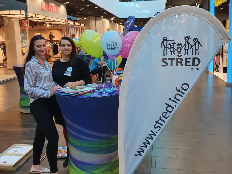 SOCIÁLNÍ PRACOVNÍK programu NÁHRADNÍ RODINNÁ PÉČE SOCIÁLNÍ PRACOVNÍK programu NÁHRADNÍ RODINNÁ PÉČE